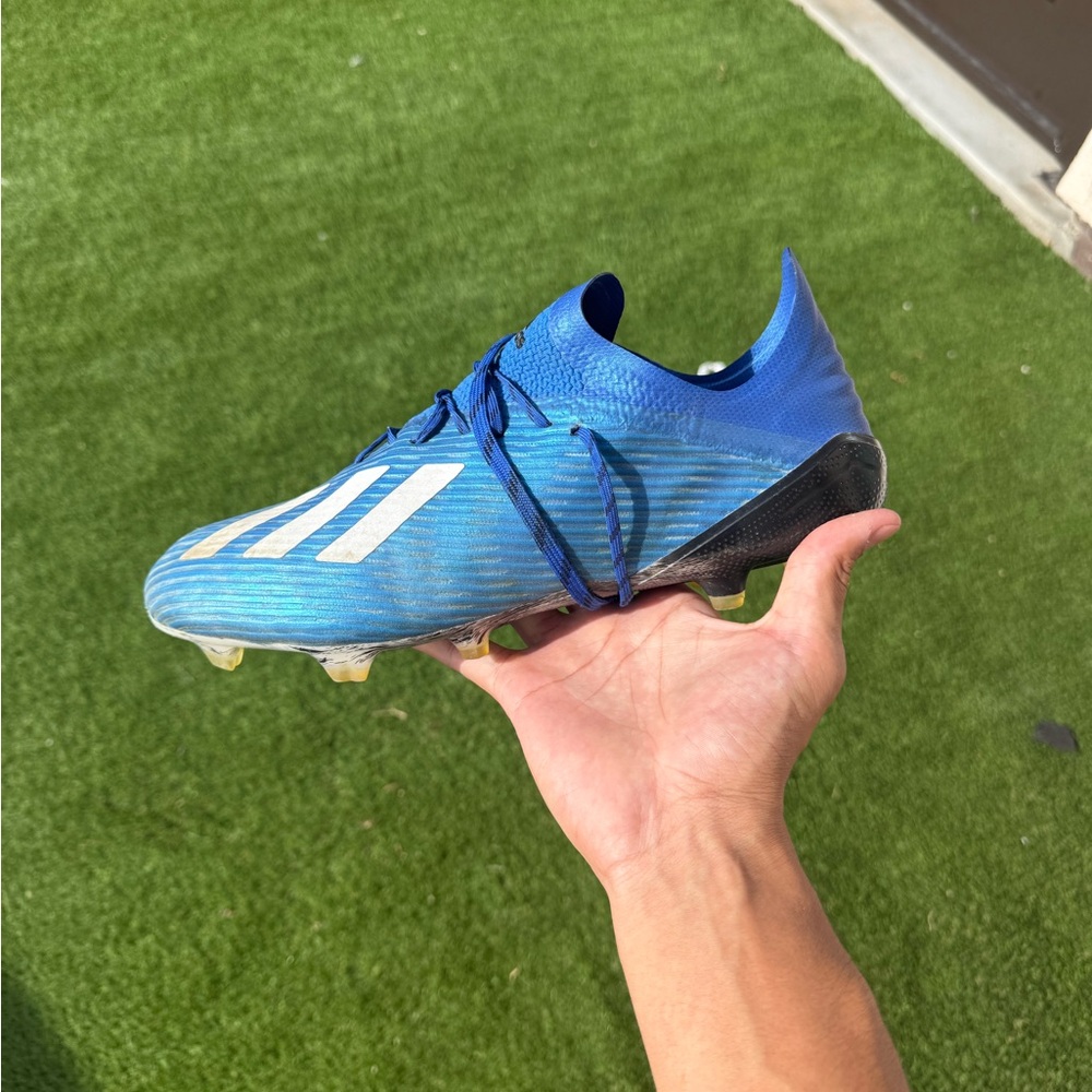 Blue Adidas X 19.1 soccer cleats - Picture 11 of 17